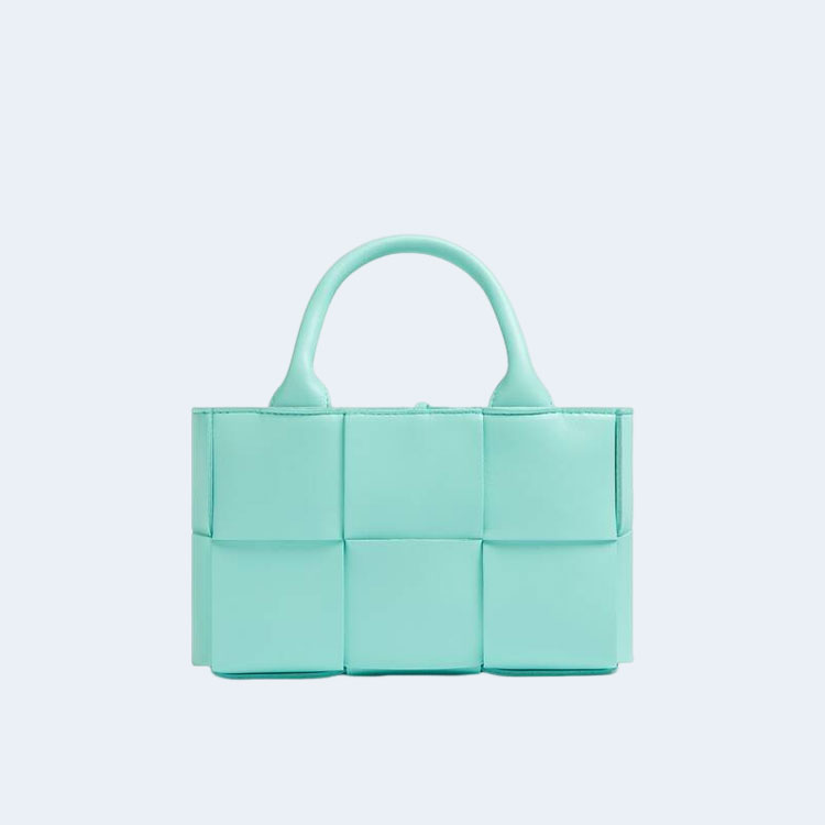 보테가베네타 캔디 아르코 토트백 팉 워시드