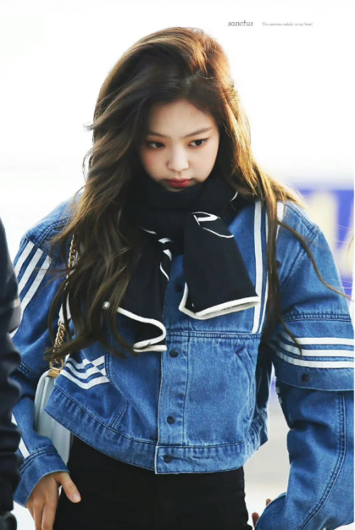 샤넬 클래식 실크 캐시미어 숄 블랙