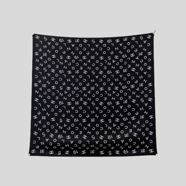 샤넬 펄 로고 스퀘어 스카프