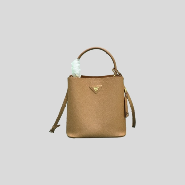 프라다 클래식 버킷 백 사피아노