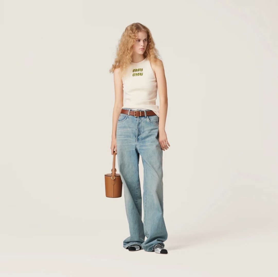 미우미우 슬리브리스 베스트