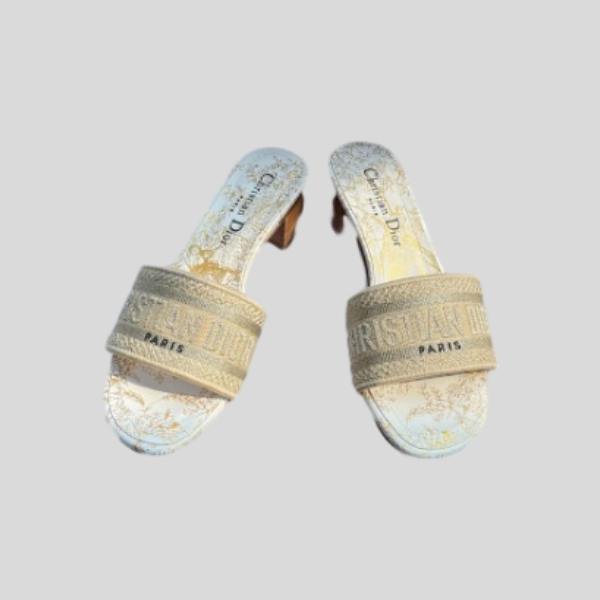 디올 디웨이 뮬 (4.5cm)