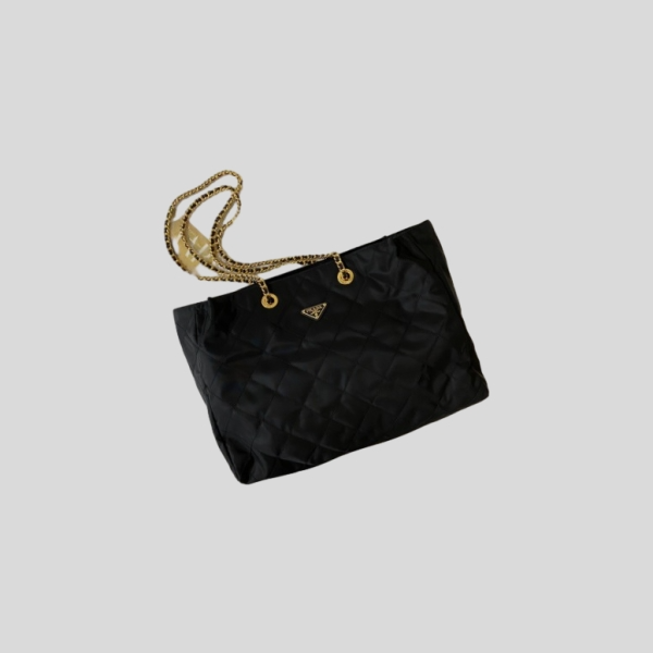 프라다 파라슈트 빈티지 체인 백