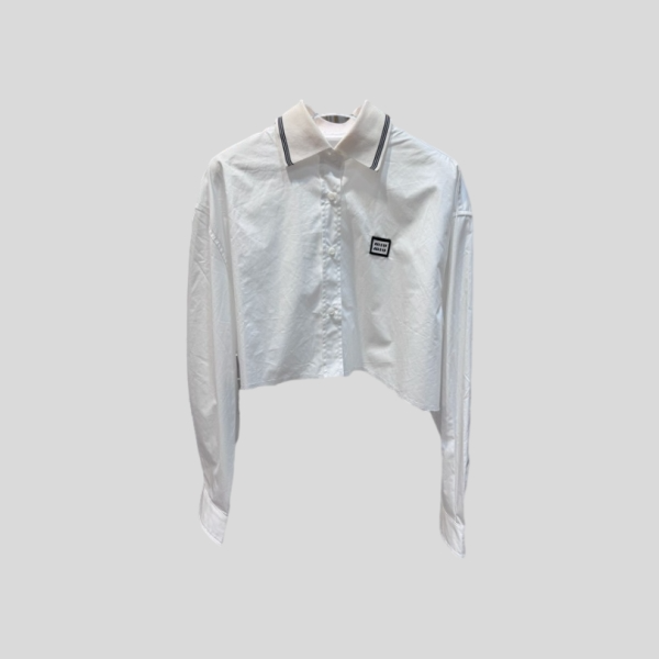 미우미우 폴로넥 셔츠, 스커트