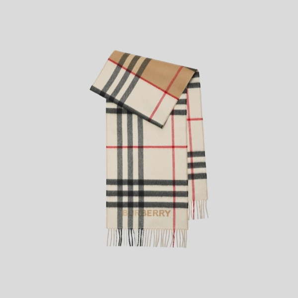 버버리 컨트라스트 체크 캐시미어 스카프