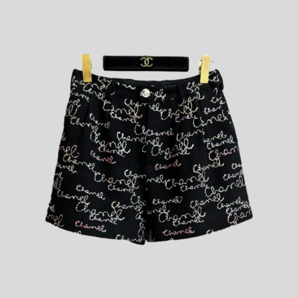 샤넬 시그니처 자수 반바지