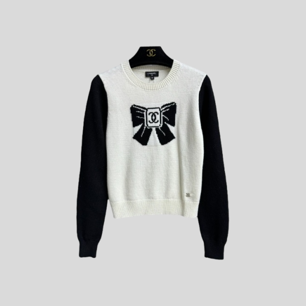 샤넬 버터플라이 스웨터
