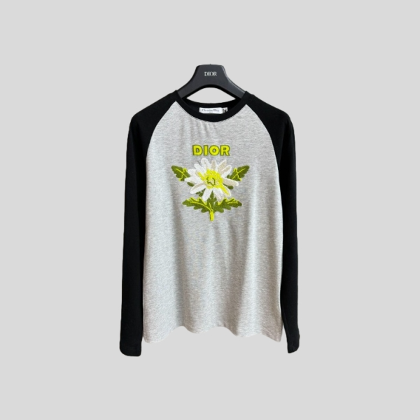 디올 플로럴 자수 긴팔 티셔츠