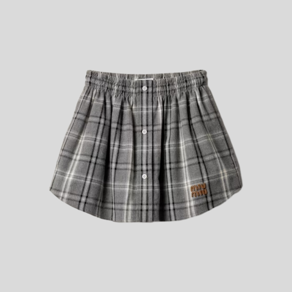 미우미우 체크 플란넬 셔츠, 미니스커트