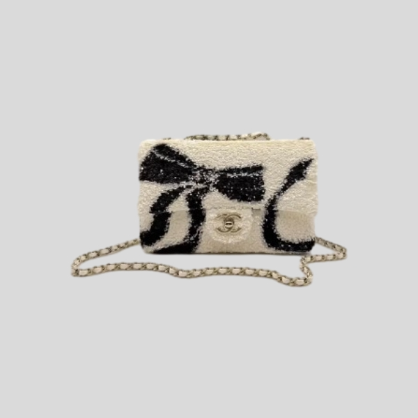 샤넬 플랩백 화이트