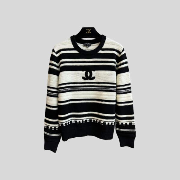 샤넬 스트라이프 스웨터